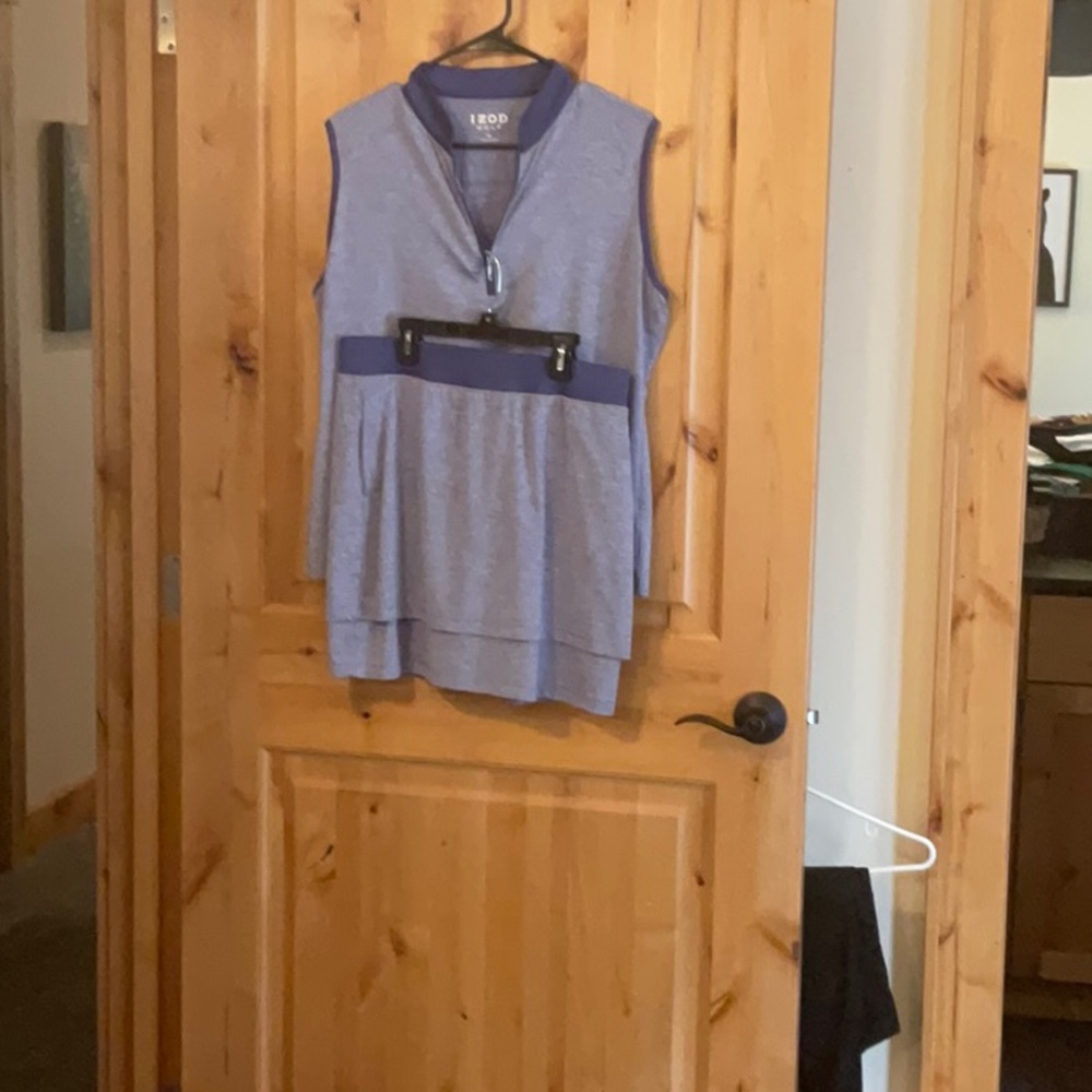 IZOD Heather Blue Layered Sleeveless Top